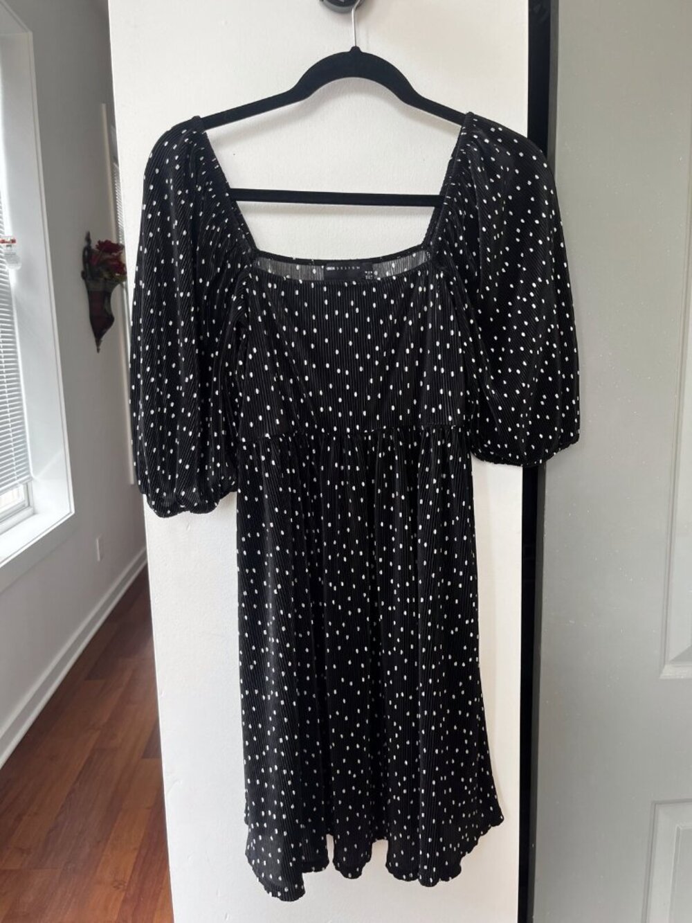 ASOS Design Black White Polka Dot Plisse Puff Sleeve Mini Dress Square Neck 4